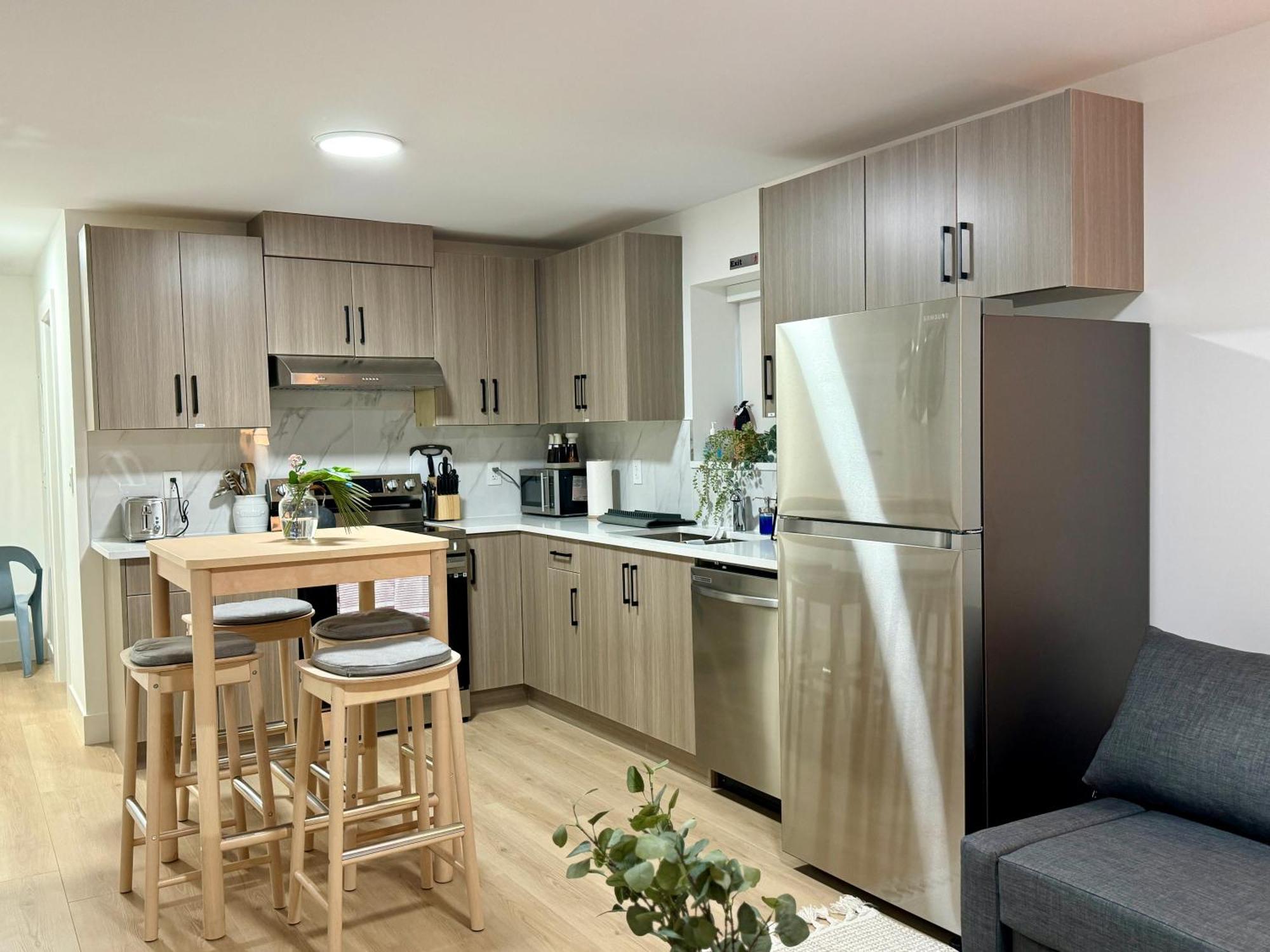 The Sunset Haven- Cozy 2Br Basement Suite Near White Rock Surrey Ngoại thất bức ảnh